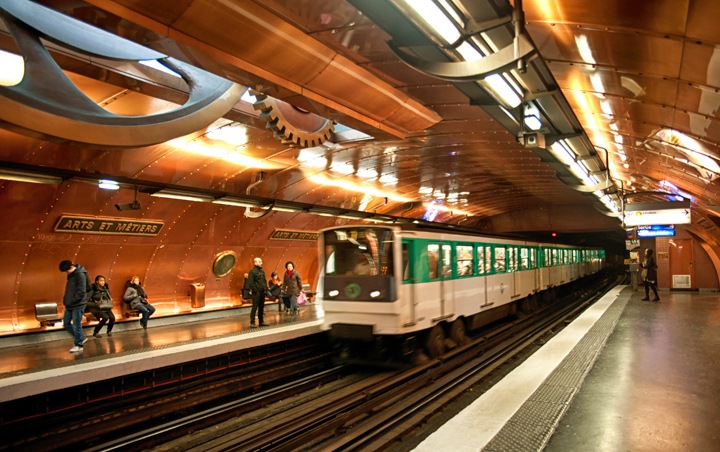 metro paris estação arts et metiers